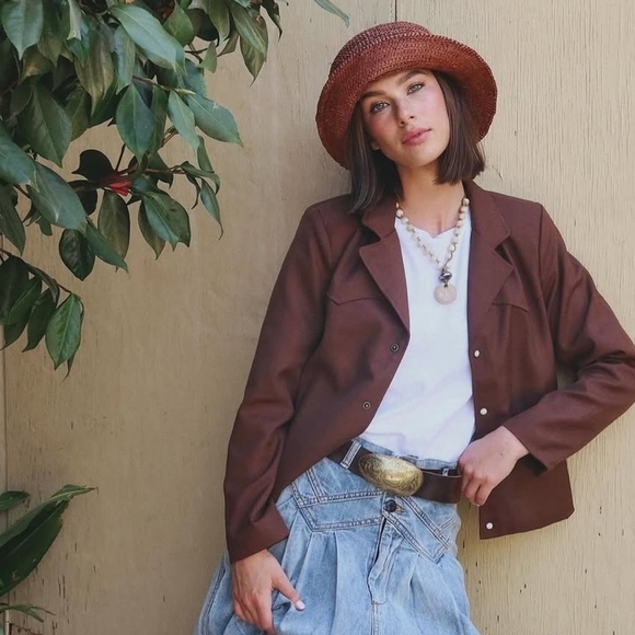 New Wyeth Aden Hand Crocheted 100% Raffia Straw Chocolate Bucket Hat O/S NWT - Picture 4 of 10